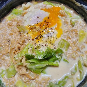 ナムディの作ってみた!投稿(春キャベツ入り♪ミルクチキンラーメン)