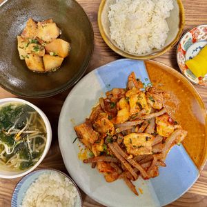 ぴいすけの作ってみた!投稿(【もやしとわかめのごま中華スープ】速攻でもう１品！簡単スープ)