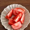 【簡単！ごまの香りが良い】豚肉とトマトの甘辛ごまだれ炒めの工程2
