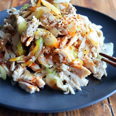 【やみつき♡蒸し鶏のネギ塩おつまみ】お箸がどんどん進む!