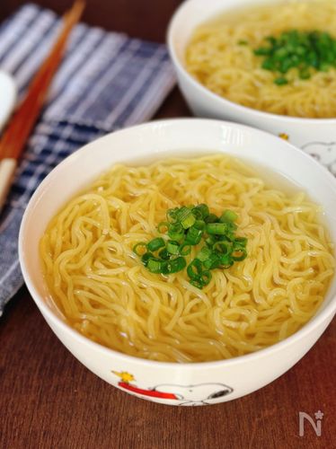 【速攻！超簡単レシピ】あの「汁そば」が5分で作れる！調味料はたったの2つ♪