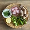 ジョンソンヴィルと春野菜のおつまみパイの工程1