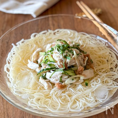 薬味でさっぱり【梅しそ冷やしそうめん】