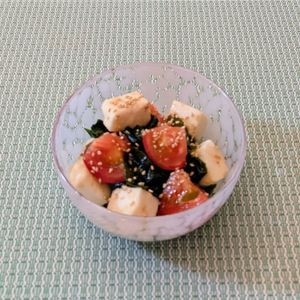 𝔂𝓾𝓶𝓲🍓の作ってみた!投稿(トマトとわかめとはんぺんのまろやか醤油麹ナムル)