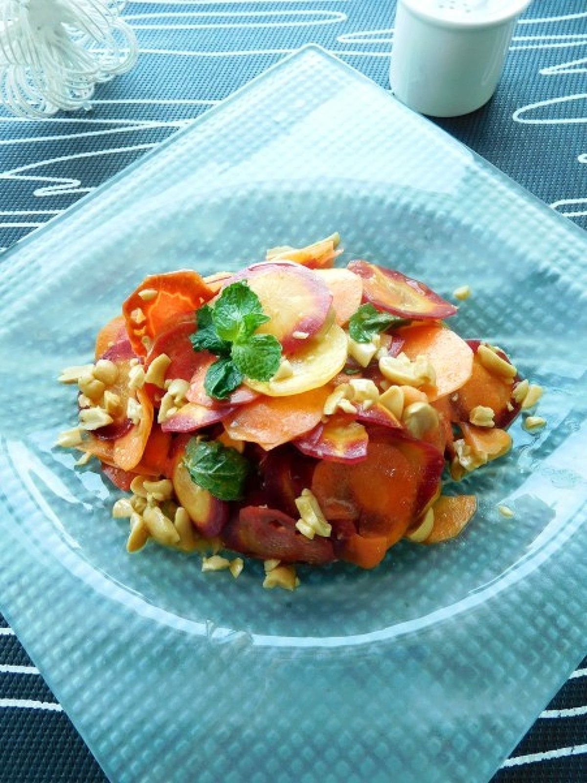 ハルーミ、スイカ、ミントのサラダのレシピ