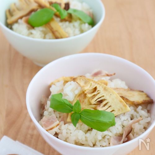 洋風たけのこごはん♪ベーコンとバジルの香り仕立て