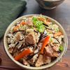 【鶏ひじきの炊き込みご飯】鶏の旨みがぎゅっと詰まった!