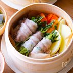 簡単♪豆苗の肉巻きと彩り野菜のせいろ蒸し