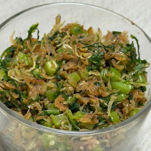 みーこの作ってみた!投稿(栄養満点【菜っぱじゃこふりかけ】)