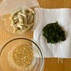 【ごぼうとわかめのゴマ酢和え】レンチンだけで激旨！の工程1