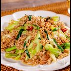 最小限の食材でも旨し！甘辛肉みそキャベツ