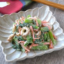 【5分でパパッと副菜】小松菜とちくわのごま味噌マヨ和え