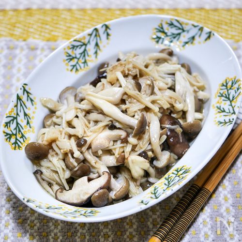 そのままでもパンに乗せても「キノコのマリネ」