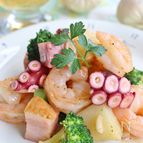 魚介と野菜のガーリックオリーブ炒め