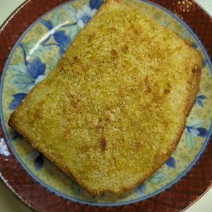 たりおの作ってみた!投稿(【塗って焼くだけ♡】至福のカレーパン風☆サクサクトースト！)