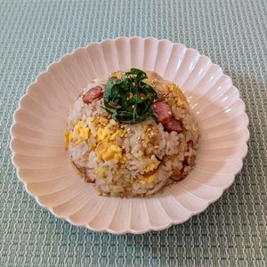 𝔂𝓾𝓶𝓲🍓の作ってみた!投稿(【簡単】ウィンナーで和風チャーハン【節約】)