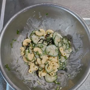 KUMIKOの作ってみた!投稿(【塩昆布入り和風マカロニサラダ】これはハマる！！)