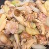 いつもの調味料で簡単に✨話題のシュクメルリ🫕の工程2