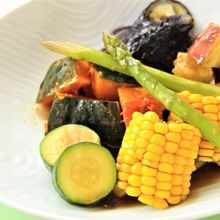 夏野菜の黒酢あんかけ