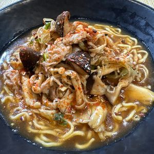 楽ラク手抜キッチン🐶🐾の作ってみた!投稿(たっぷりきのこと豚バラの和風あんかけラーメン)