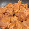 隠し味は〇〇】ご飯がすすむ！旨辛チキンご飯の工程2