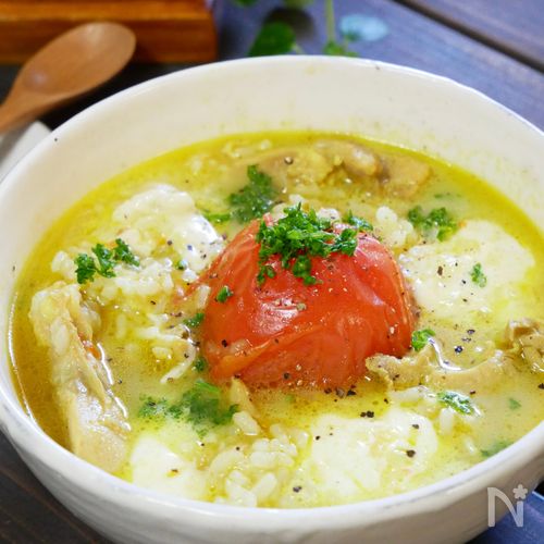 疲れた体に沁みる！まるごとトマトのスープカレーリゾット♡