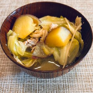 puricoの作ってみた!投稿(【これだけで大満足】キャベツとしめじのさつまいも豚汁)