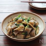 ヘルシーでダイエットにぴったり！こんにゃくの炒め物レシピ