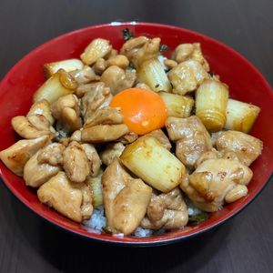えり🥀の作ってみた!投稿(5分で簡単！【焼き鳥丼】家族が爆食べ♡休日ランチにも♪)