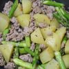 ごはんが進む♡アスパラとじゃがいものオイスターカレー炒めの工程4