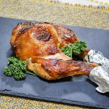 クリスマスではありませんが「骨付きもも肉のオーブン焼き」