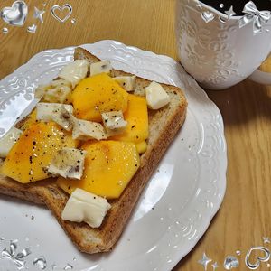 ナムディの作ってみた!投稿(かけるだけ！柿と2種のチーズトースト)