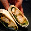 焼いて巻いてクセになる【グリルチキンとバナナのラップサンド】の工程8
