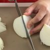 【じゅわっと甘〜い♡新玉ねぎのバター醤油】これはハマる！の工程1