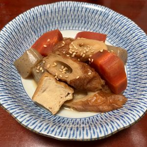 りんごの作ってみた!投稿(こんにゃくとちくわとにんじんの炒め煮☆家族が大好きな副菜)