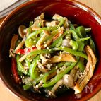 レンジで5分！【ピーマンとカニかまのオイスターソース和え】
