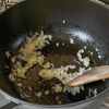 【鶏だしトマトチーズリゾット】じっくり煮込んだようなうまみの工程1