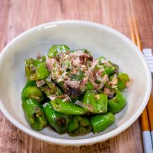 ビールもご飯も進む「万願寺唐辛子の甘辛炒め」
