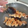 ガツンと旨い!キャベツもすすむ【豚ロースのソース照り焼き】の工程3