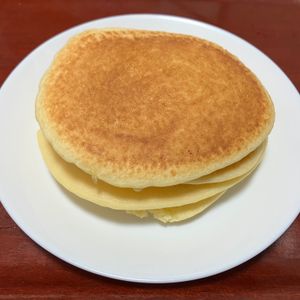 りんごの作ってみた!投稿(もっちり感あり【米粉のミルクパンケーキ】簡単！ふんわり♡)