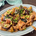 ご飯がすすむ♪【豚こまとなすの生姜焼き】