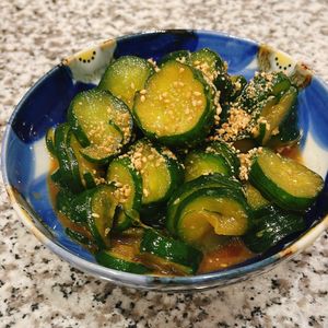 米粉ママ〜の作ってみた!投稿(ご飯のおかわりが止まらない「パリパリきゅうりの簡単味噌漬け」)