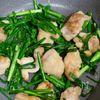 『鶏もも肉とニラの中華風炒め』ご飯がすすむ!🍚の工程3
