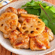 【鶏ももとれんこんのエビマヨ風炒め】プリッ♡シャキッ♫