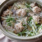 【からだがぽかぽか♪鶏だんご鍋】胃腸が疲れている日も♪