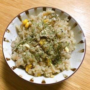 Nao★彡の作ってみた!投稿(炊飯器で簡単♪舞茸とツナマヨコーンの炊き込みピラフ)