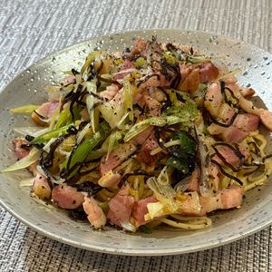 楽ラク手抜キッチン🐶🐾の作ってみた!投稿(【長ねぎとベーコンの塩昆布生姜パスタ】味付け調味料不要で簡単)