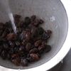 スモークサーモンときゅうりのレーズンサンドの工程1