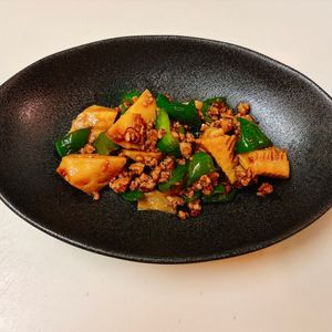 りんの作ってみた!投稿(行列の定食屋さんの🍚筍とピーマンのオイスター肉味噌炒め🤩)