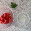 サクッと軽い薄切りとんかつ♪トマトバジルソースの工程1
